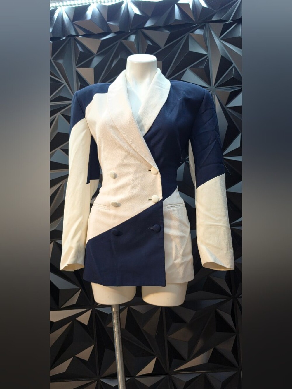 Casual Corner Navy and Cream Colorblock Double-Breasted Blazer